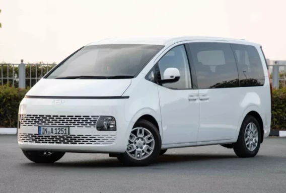 Hyundai Staria (Automaat, 3.5 L, 9 istekohta)
